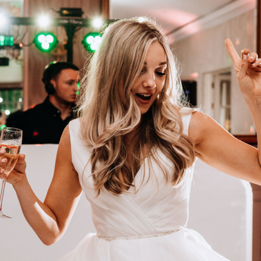 bride-dancing-wedding
